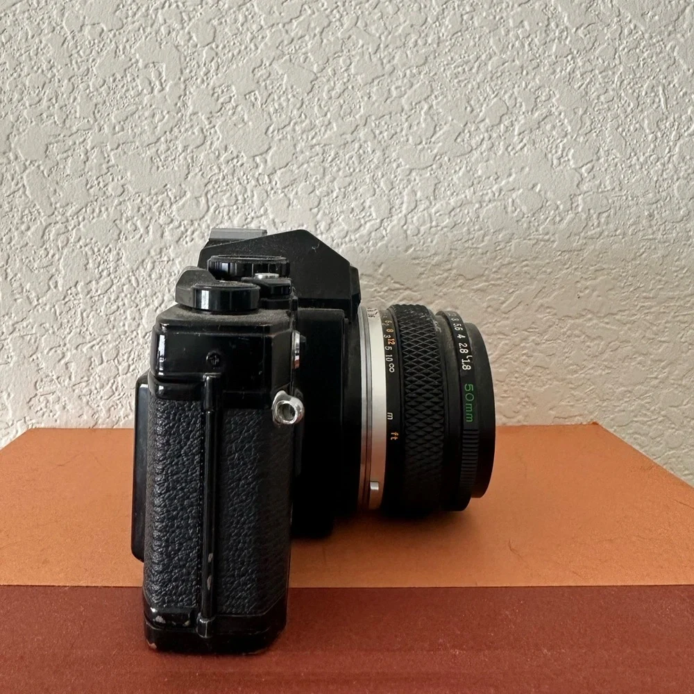 SOLD | Olympus OM10 SLR Body Black + E.ZUIKO AUTO-T 50mm f/1.8 Lens - Picture 5 of 7